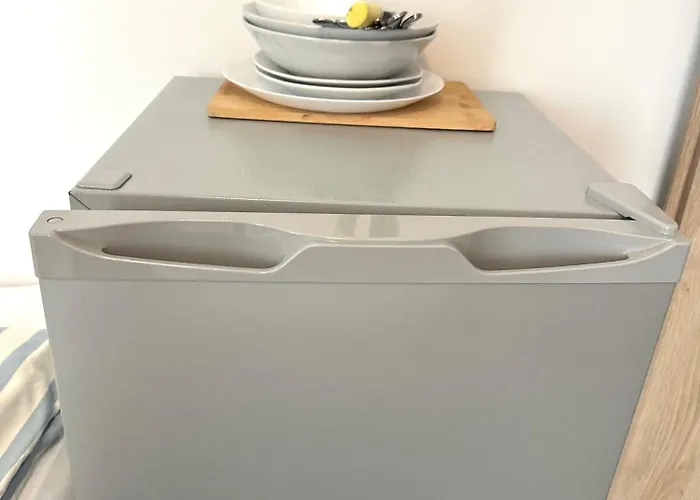 Compact Single With Shared Bathroom Ideal For Travelers 招待所 丁戈尔芬格